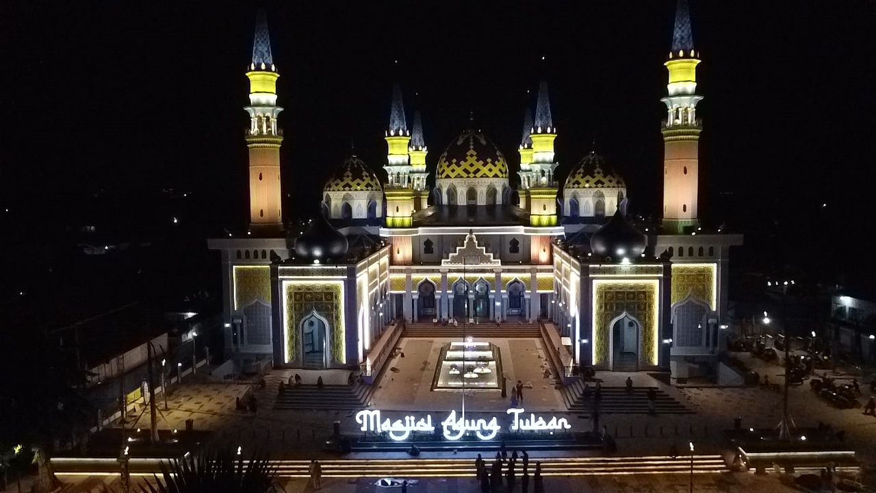 Masjid Agung Tuban Malam hari